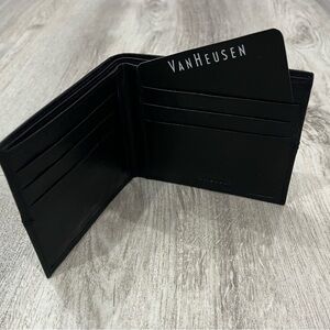 Van Heusen Black Leather Men's Wallet NWOT